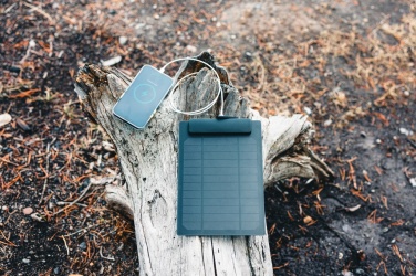 Logotrade Werbegeschenke das Foto: Pedro AWARE™ RPET Deluxe Rucksack mit 5W Solar Panel