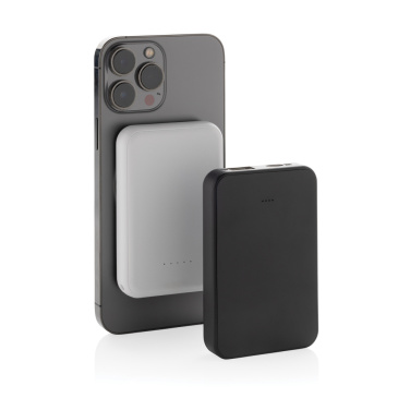 Logotrade Logogeschenke das Foto: Stellar 5.000mAh 5W magnetische Powerbank aus RCS rec. ABS