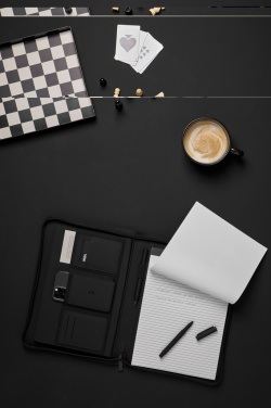 Logotrade werbemittel das Foto: VINGA Baltimore RCS A4 Portfolio