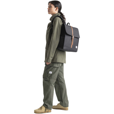 Logotrade Geschäftsgeschenke das Foto: Herschel City Rucksack aus recyceltem Material 16 L