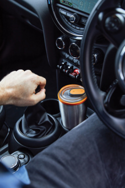 Logotrade Werbegeschenke das Foto: Black+Blum isolierter Reisebecher 600ml