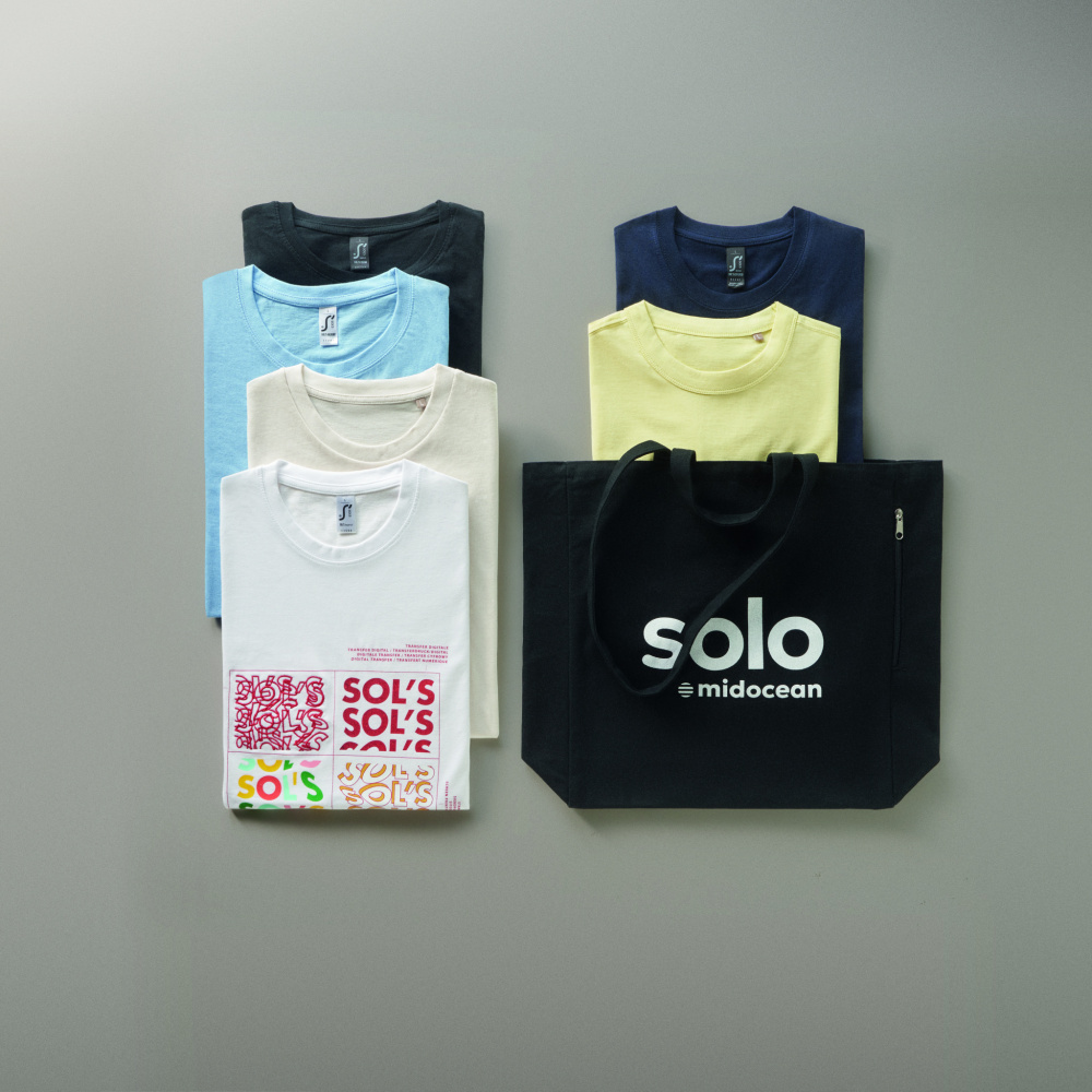 Logotrade Geschäftsgeschenke das Foto: Das SOL'S-T-Shirt-Musterpaket.