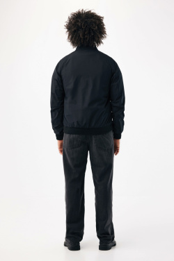 Logotrade Werbegeschenke das Foto: IQONIQ Odin Urban Jacke aus recyceltem Polyester