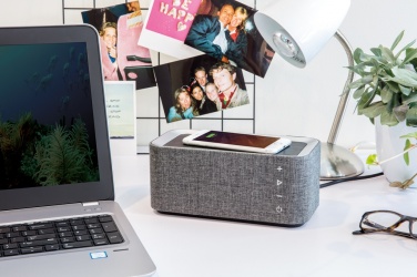 Logotrade promotional giveaway image of: Vogue wireless charging speaker
