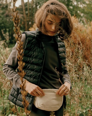 Logotrade advertising product picture of: Impact AWARE™ 285gsm rcanvas hip bag undyed