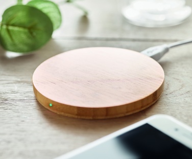 Logo trade business gift photo of: Wireless charger bamboo 10W RUNDO +