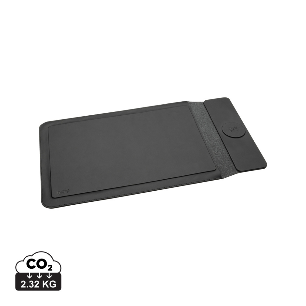Logotrade promotional item picture of: Swiss Peak 15W magnetic charging laptop sleeve 14-15,6"