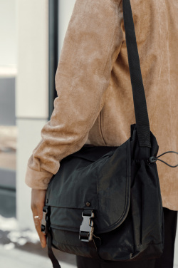 Logotrade advertising product picture of: KENTO URBAN RCS recycled nylon 15.6 inch Messenger