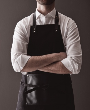 Logo trade meene pilt: VINGA Casbas purjeriidest põll