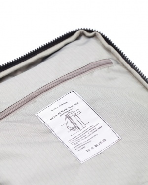 Logotrade ärikingituse foto: VINGA Baltimore reisiseljakott