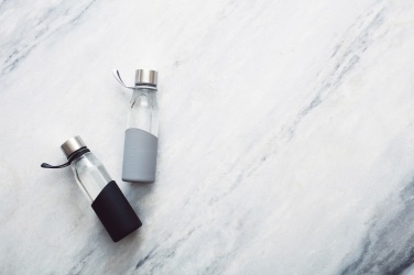 Logotrade firmakingituse foto: Vinga klaasist Lean klaasist veepudel