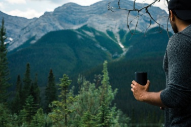 Logotrade meened pilt: Taaskasutatud roostevabast terasest termokruus