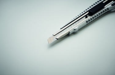 Logo trade reklaamtoote pilt: Alumiiniumist sissetõmmatav nuga