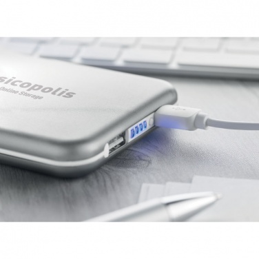 Logotrade reklaamkingid pilt: 4000 mAH päikesepatareiga akupank