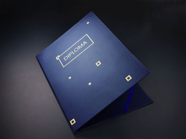 Logotrade ärikingi foto: Diplomi kate 1825117