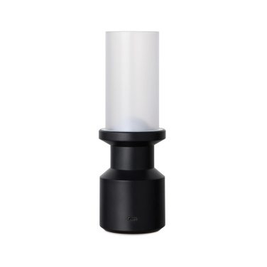 Logotrade firmakingi foto: VINGA Niori RCS laualamp