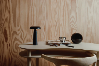 Logotrade ärikingid pilt: VINGA Avery RCS laualamp