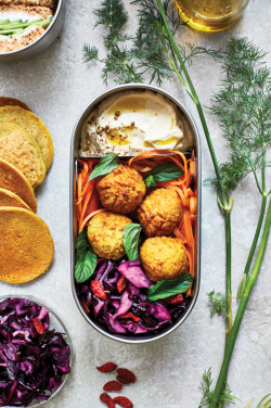 Logotrade reklaamkingituse foto: Black+Blum roostevabast terasest toidukarp