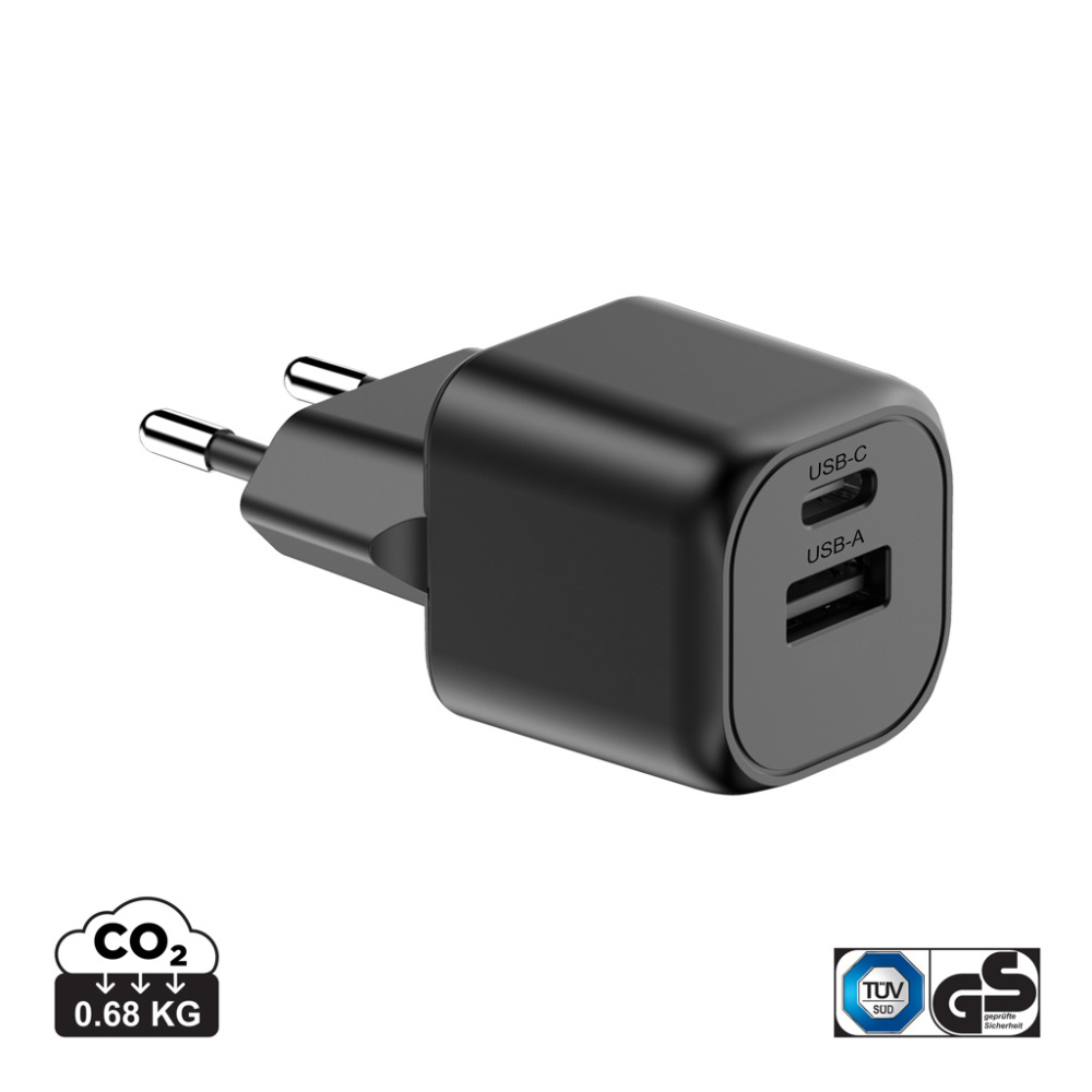 Logotrade mainostuote tuotekuva: Urban Vitamin Monterey RCS 20W GAN laturi