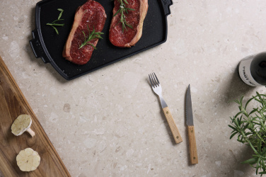 Logo trade mainoslahja ja liikelahja tuotekuva: VINGA Paso 8-osainen ruokailuvälinesetti grillaukseen