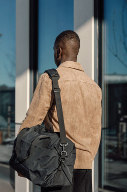 Logotrade reklaminiai produktai nuotrauka: KENTO URBAN RCS perdirbto nailono savaitgalio krepšys