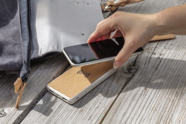 Logotrade Ideja dāvanas foto: Korķa un kviešu salmu 8000 mAh 5 W bezvadu barošanas bloks
