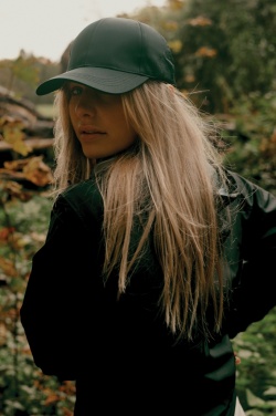 Logotrade Ideja dāvanas foto: Iqoniq Logan otrreizēji pārstrādāta poliestera viegla jaka