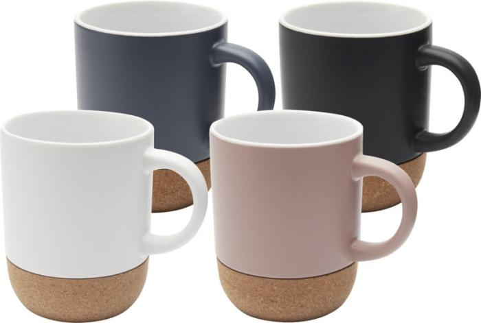 Logotrade dāvanas foto: Billie 300 ml keramiskā krūze ar korķa detaļām un matētu apdari