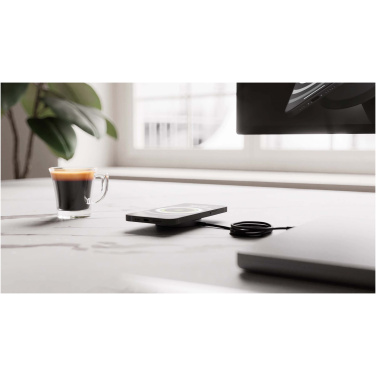 Logotrade biznesa dāvanas foto: Zens Pro 1 15W bezvadu lādētājs
