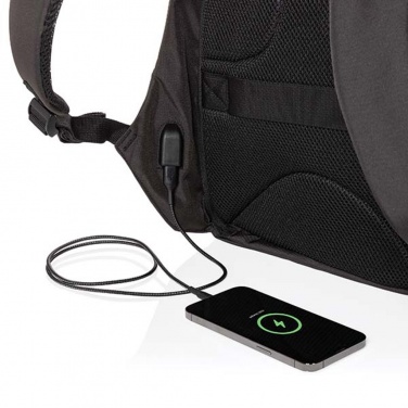 Logotrade profilreklam bild: Swiss Peak AWARE™ anti-ficktjuv 15.6" laptopryggsäck