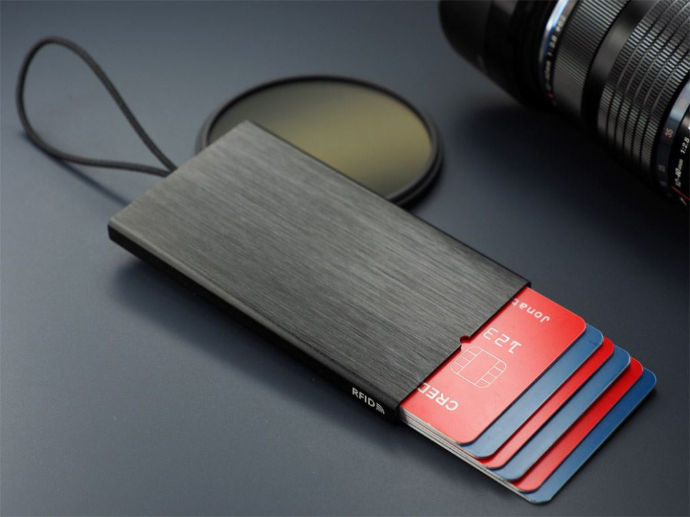 Logotrade profilreklam bild: RFID-kredit- och visitkortshållare 126615500
