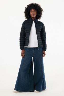 Logotrade kampanjprodukter bild: IQONIQ Maiko damjacka i återvunnen polyester med vaddering