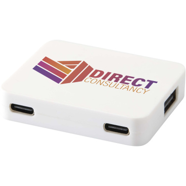Logotrade profilprodukter bild: Gaia 4-portars USB-hubb med USB-A- och Typ-C-utgång och dubbla ingångar – tillverkad av återvunnen plast