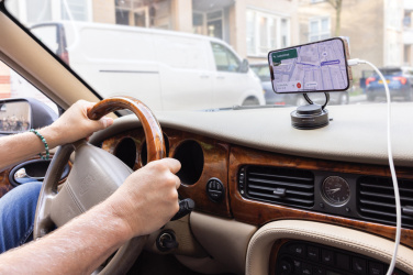 Logotrade profilprodukter bild: Terra 360 RCS återvunnen plast universell telefonhållare